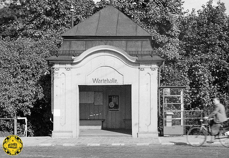 Am nun neuen Endpunkt an der Boschetsriederstraße / Wolfratshauserstraße  wurde auch ein neues Wartehäuschen gebaut, das sogar noch den 2.Weltkrieg überstand.